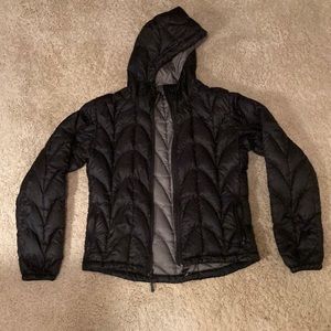 Outdoor Research puffy jacket in black
